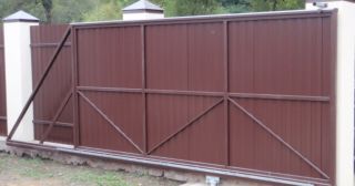 Купить откатные ворота из профнастила Гуково, цена от 1763 руб.
