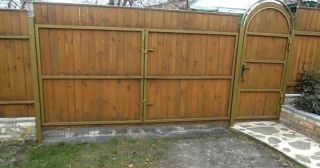 Купить распашные ворота деревянные Гуково, цена от 2748 руб.