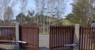 Купить распашные ворота из штакетника Гуково, цена от 2748 руб.